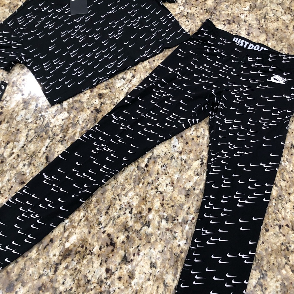 Nike women set